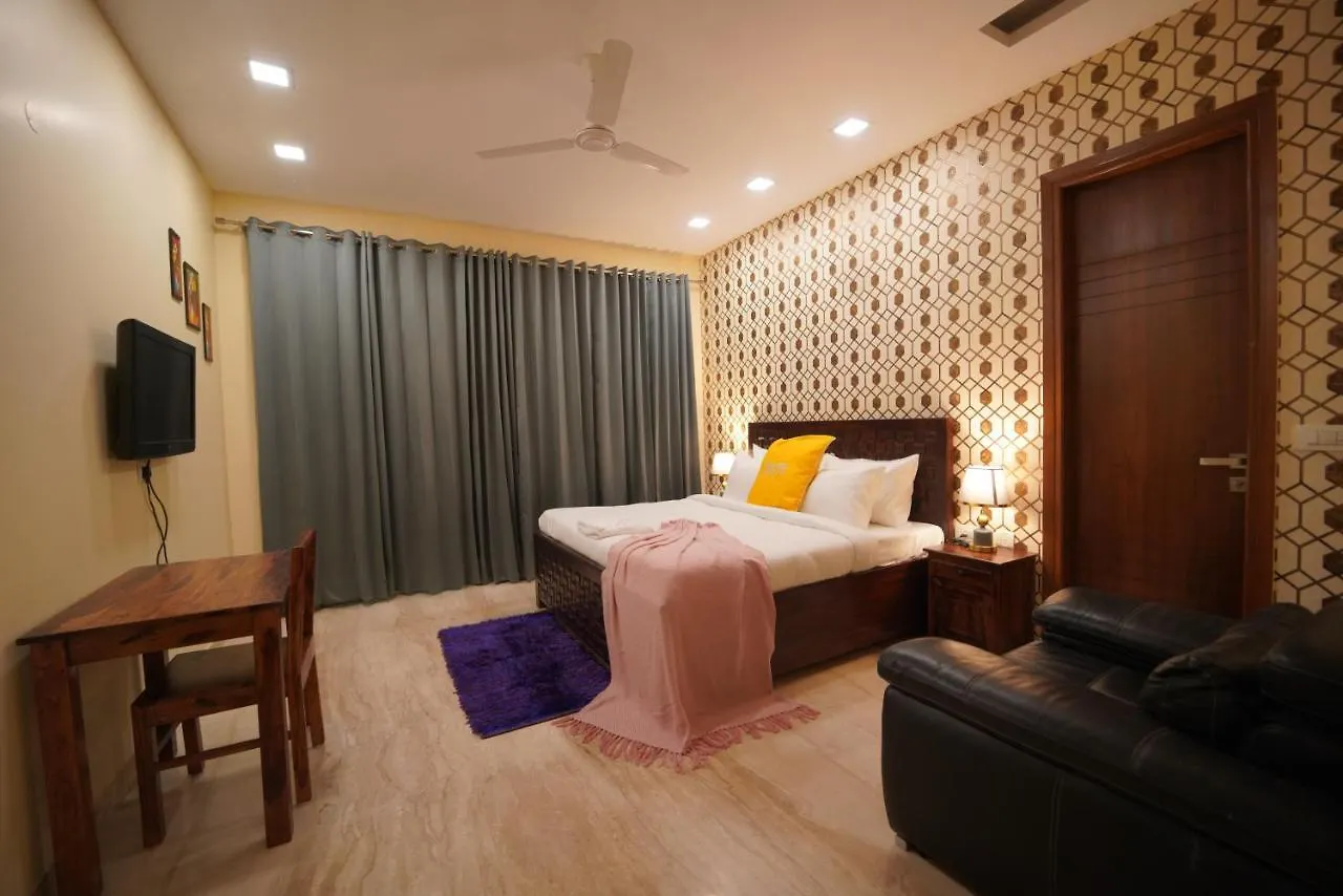 Luxury 3Bhk Service Apartment -Golf Course Road, Gurgaon 0*,  Indien