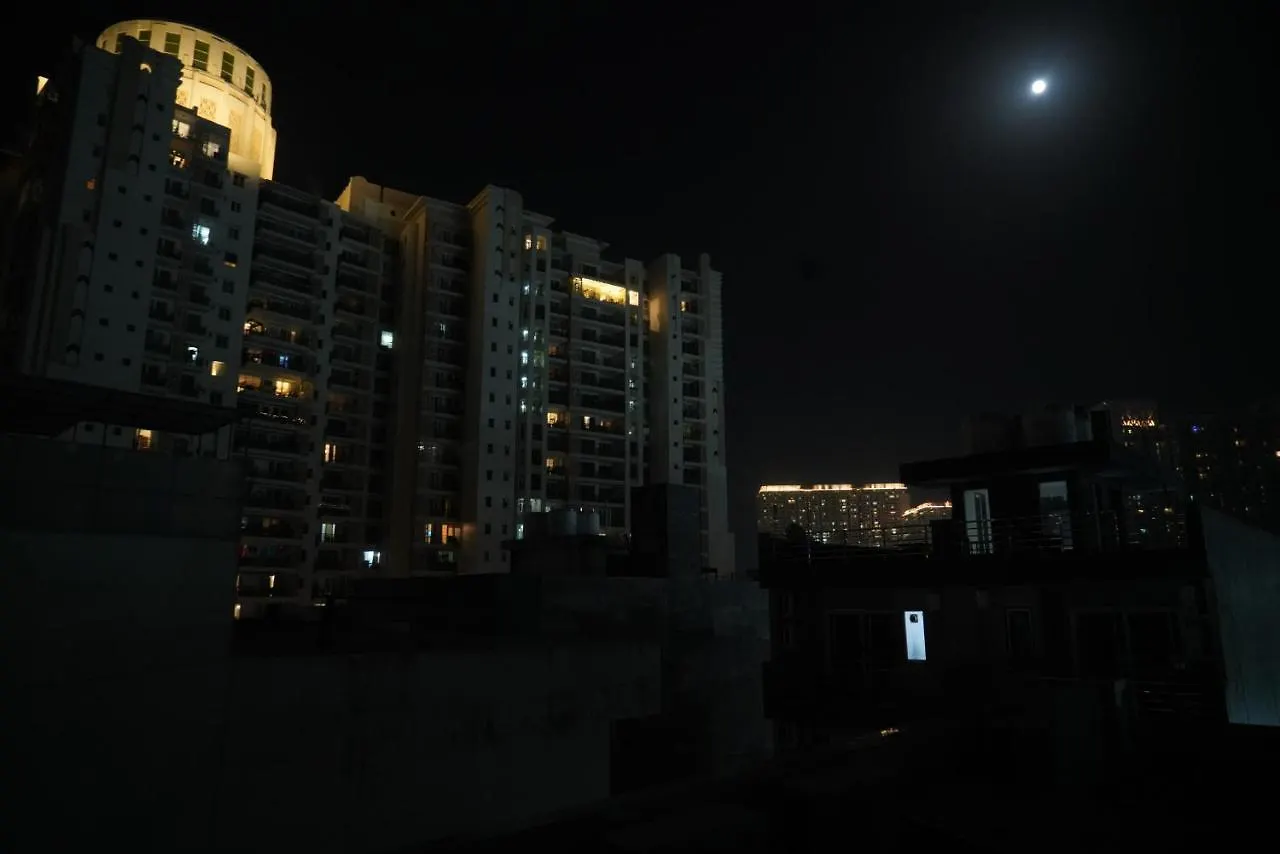 Luxury 3Bhk Service Apartment -Golf Course Road, グルガウン 0*,  インド