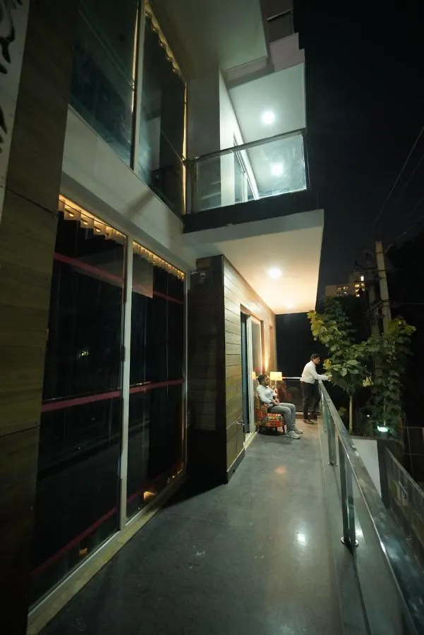 Luxury 3Bhk Service Apartment -Golf Course Road, グルガウン